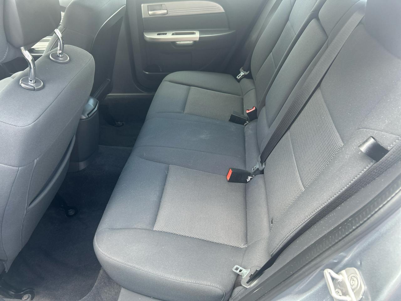 Chrysler Sebring 4dr Sdn Touring 2010