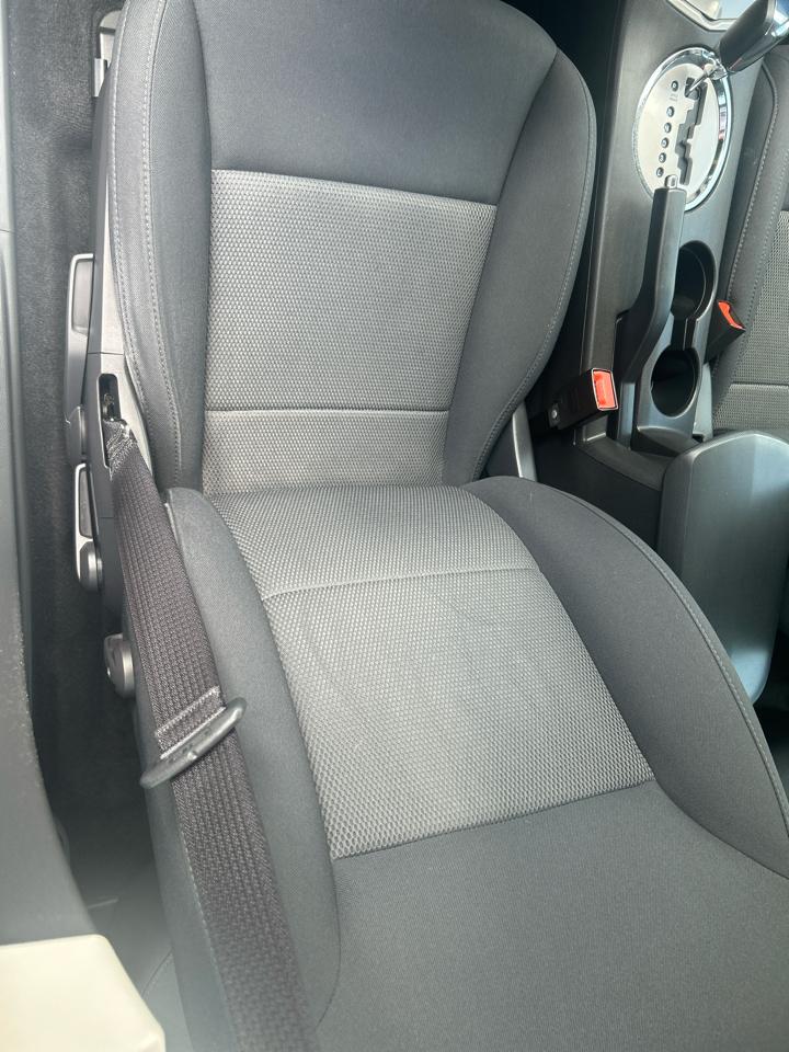 Chrysler Sebring 4dr Sdn Touring 2010