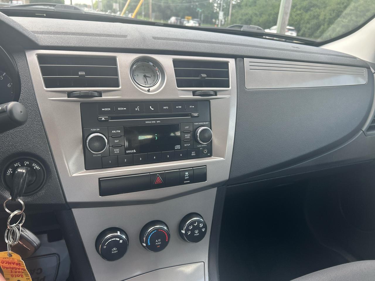 Chrysler Sebring 4dr Sdn Touring 2010