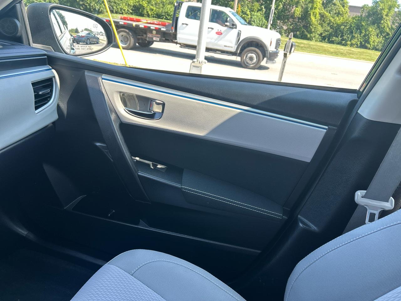 Toyota Corolla 4dr Sdn CVT LE Premium (Natl) 2014
