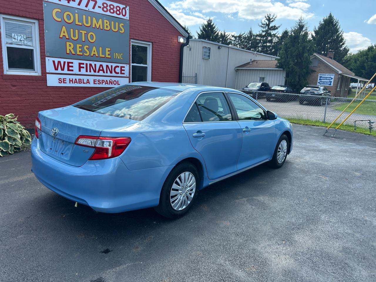 Toyota Camry 4dr Sdn I4 Auto XLE (Natl) 2013