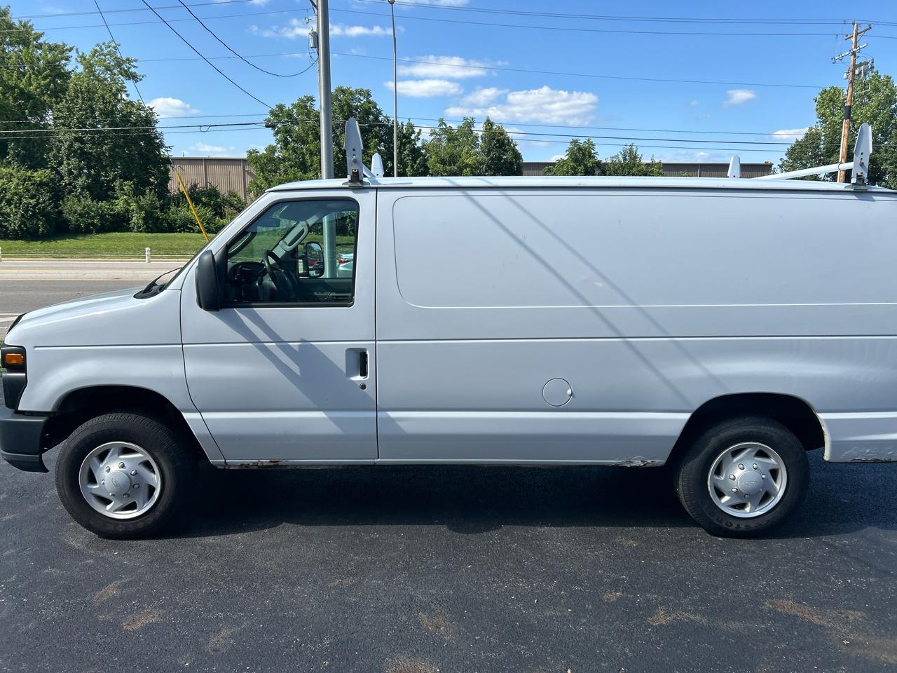 Ford Econoline Cargo Van E-150 Recreational 2008