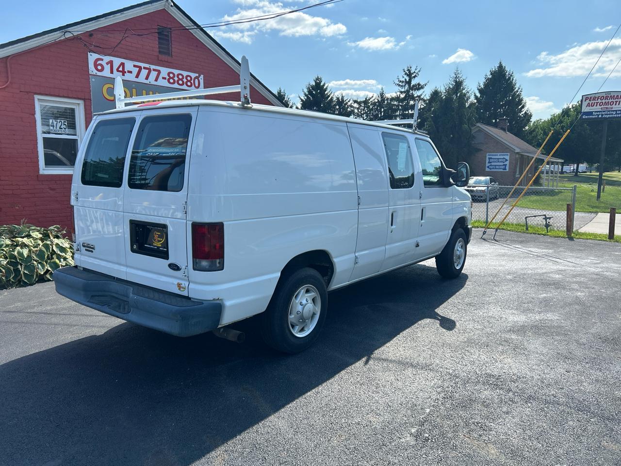 Ford Econoline Cargo Van E-150 Recreational 2008