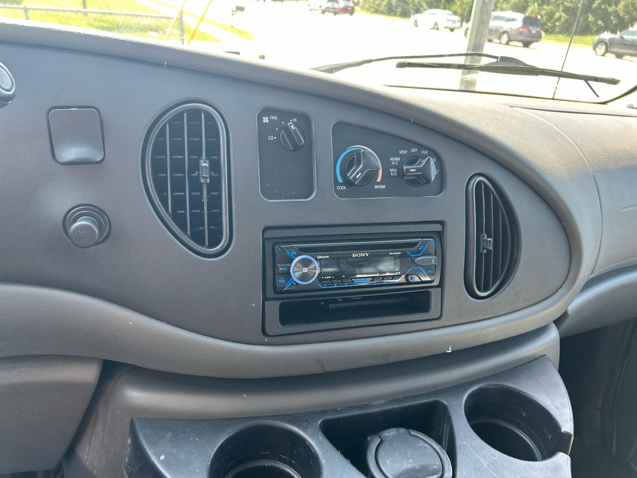 Ford Econoline Cargo Van E-150 Recreational 2008