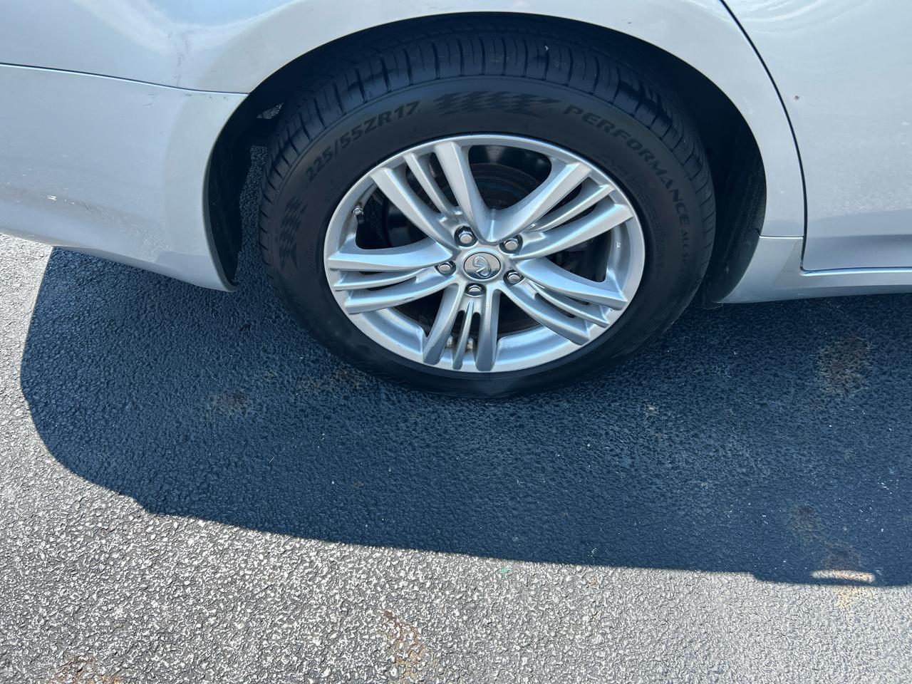 Infiniti G37 Sedan 4dr x AWD 2013