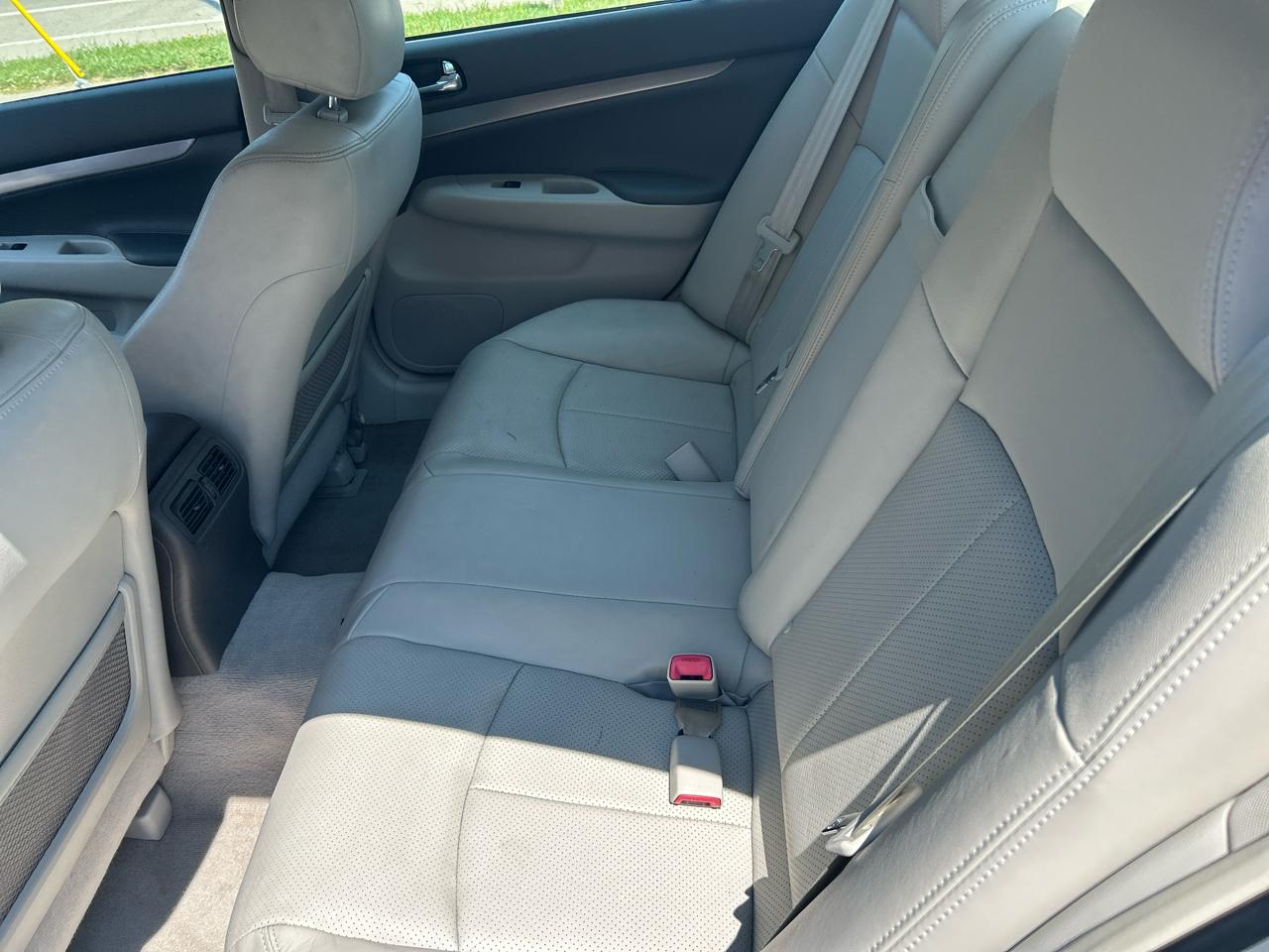 Infiniti G37 Sedan 4dr x AWD 2013