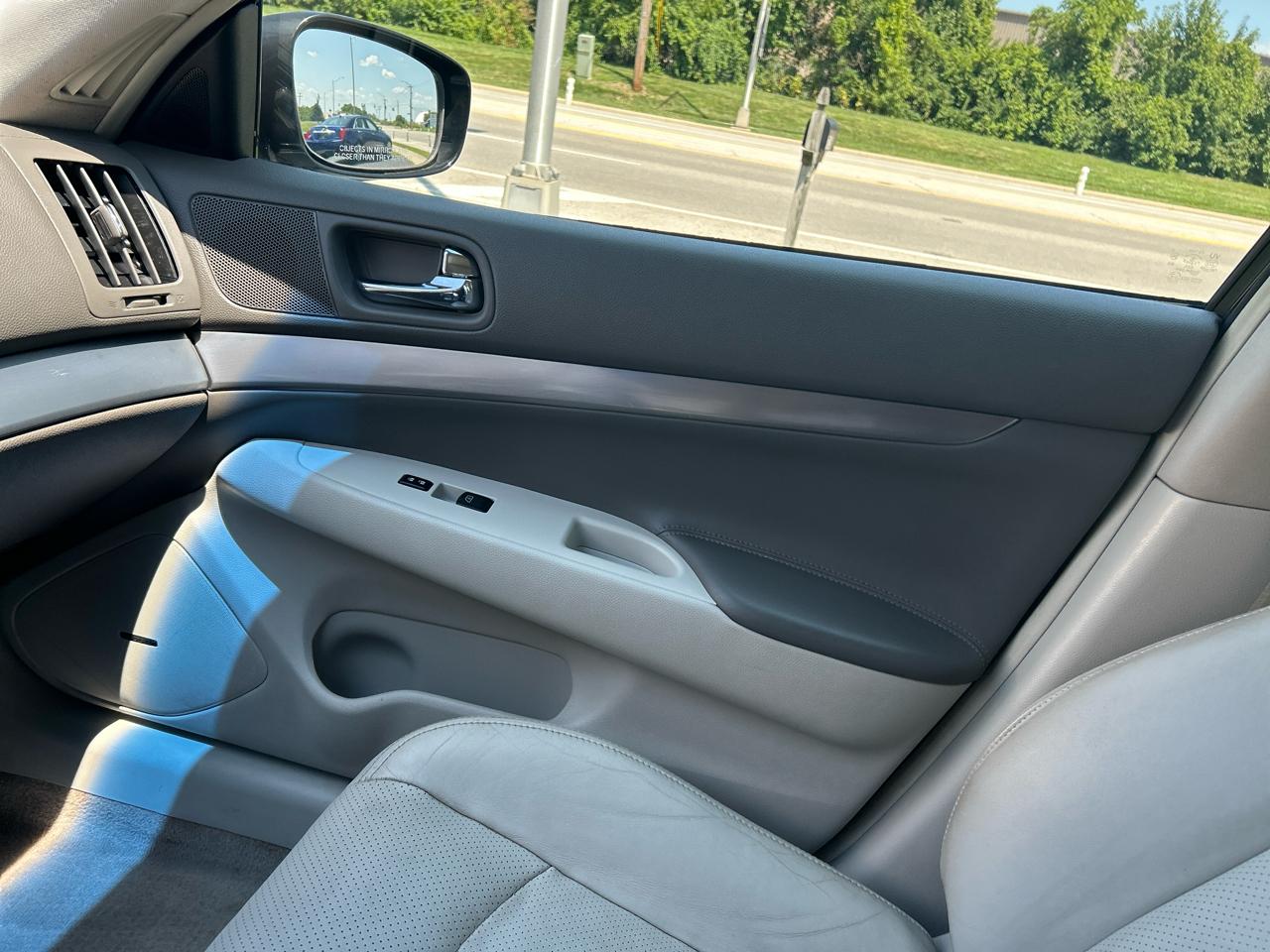 Infiniti G37 Sedan 4dr x AWD 2013