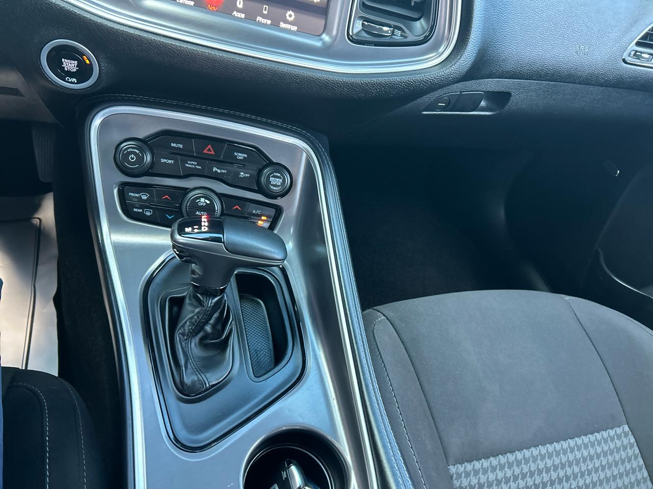 Dodge Challenger GT RWD 2021