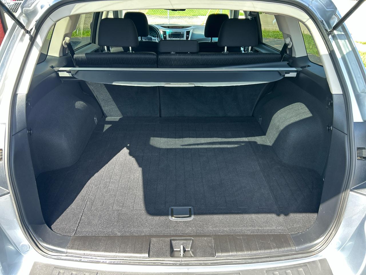 Subaru Outback 4dr Wgn H4 Auto 2.5i Premium 2012
