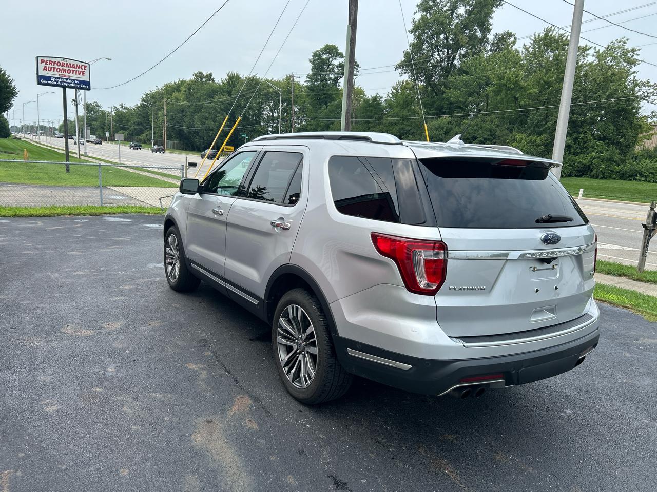 Ford Explorer Platinum 4WD 2018