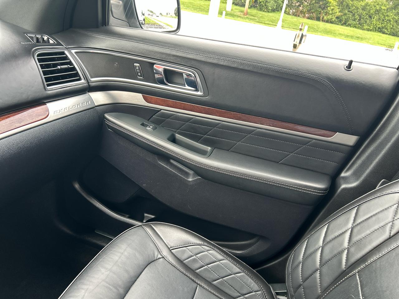 Ford Explorer Platinum 4WD 2018