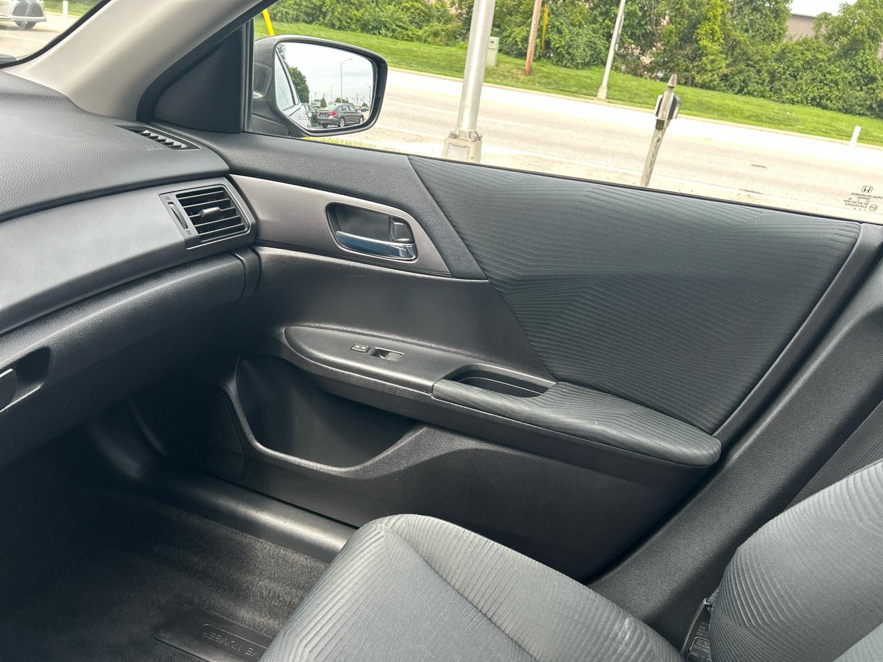 Honda Accord Sedan 4dr I4 CVT LX 2015