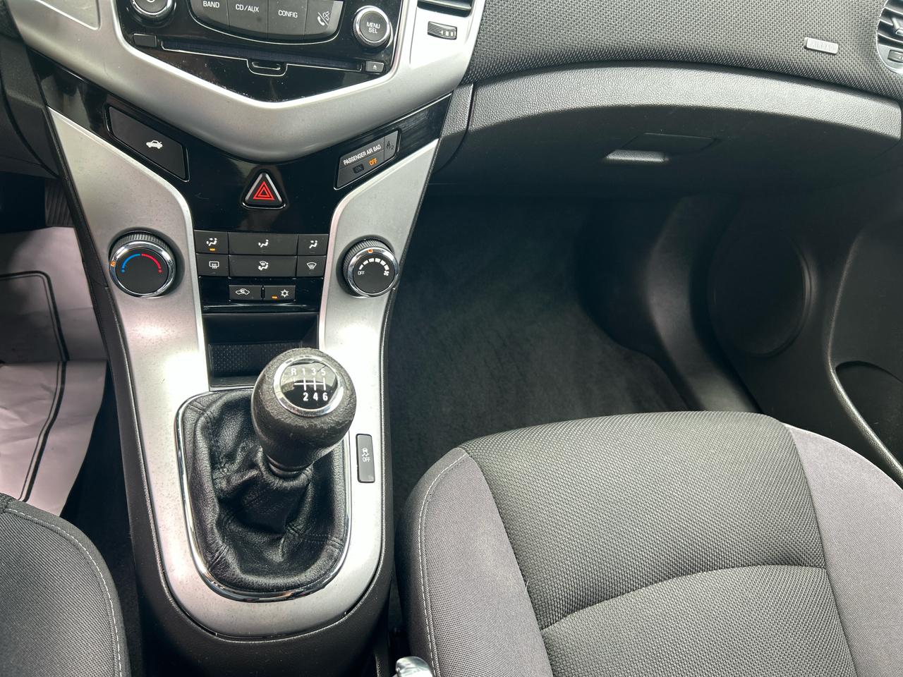 Chevrolet Cruze 4dr Sdn Man 1LT 2015