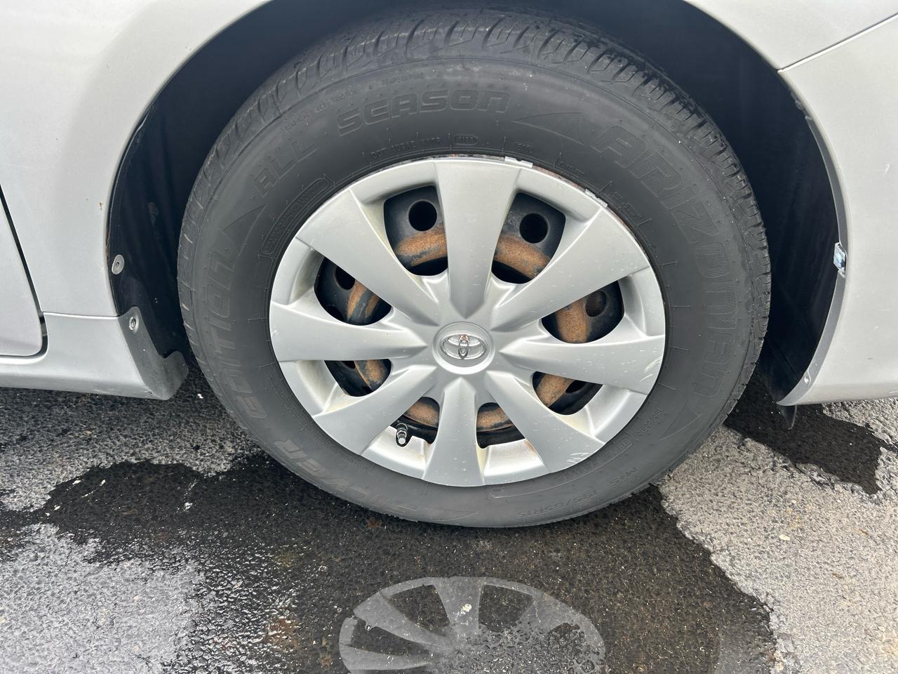 Toyota Corolla 4dr Sdn Man (Natl) 2010