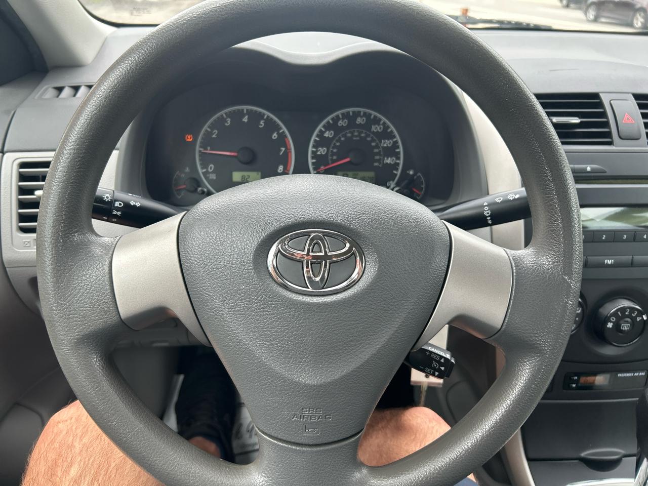 Toyota Corolla 4dr Sdn Man (Natl) 2010