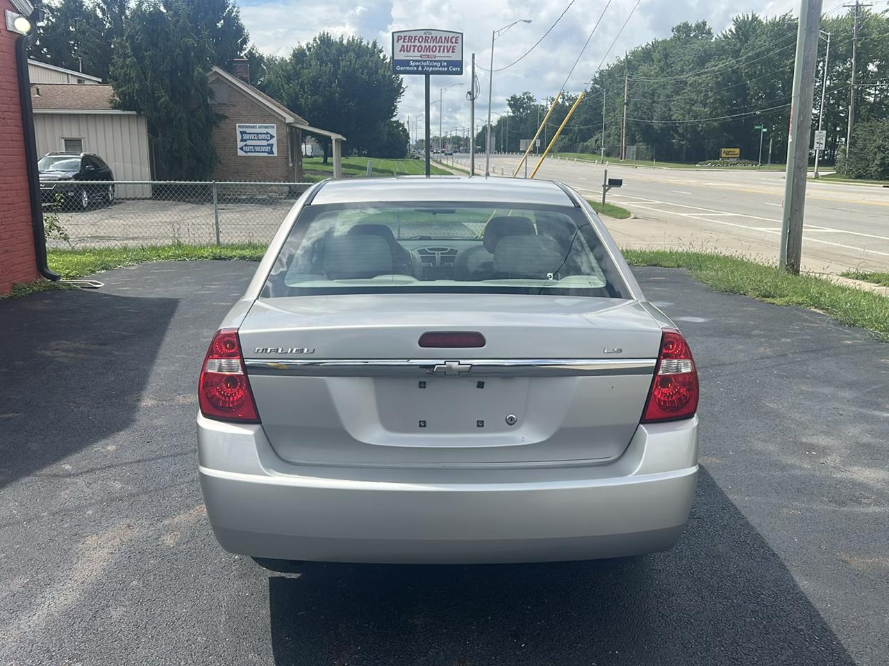 Chevrolet Malibu Classic 4dr Sdn LS w/1FL 2008
