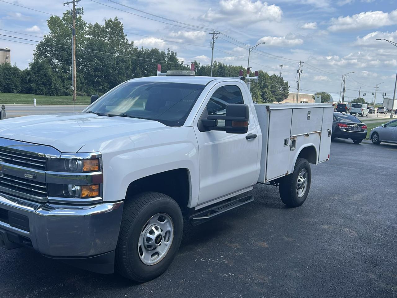 Chevrolet Silverado 2500HD Built After Aug 14 2WD Reg Cab 133.6" Work Truck 2015