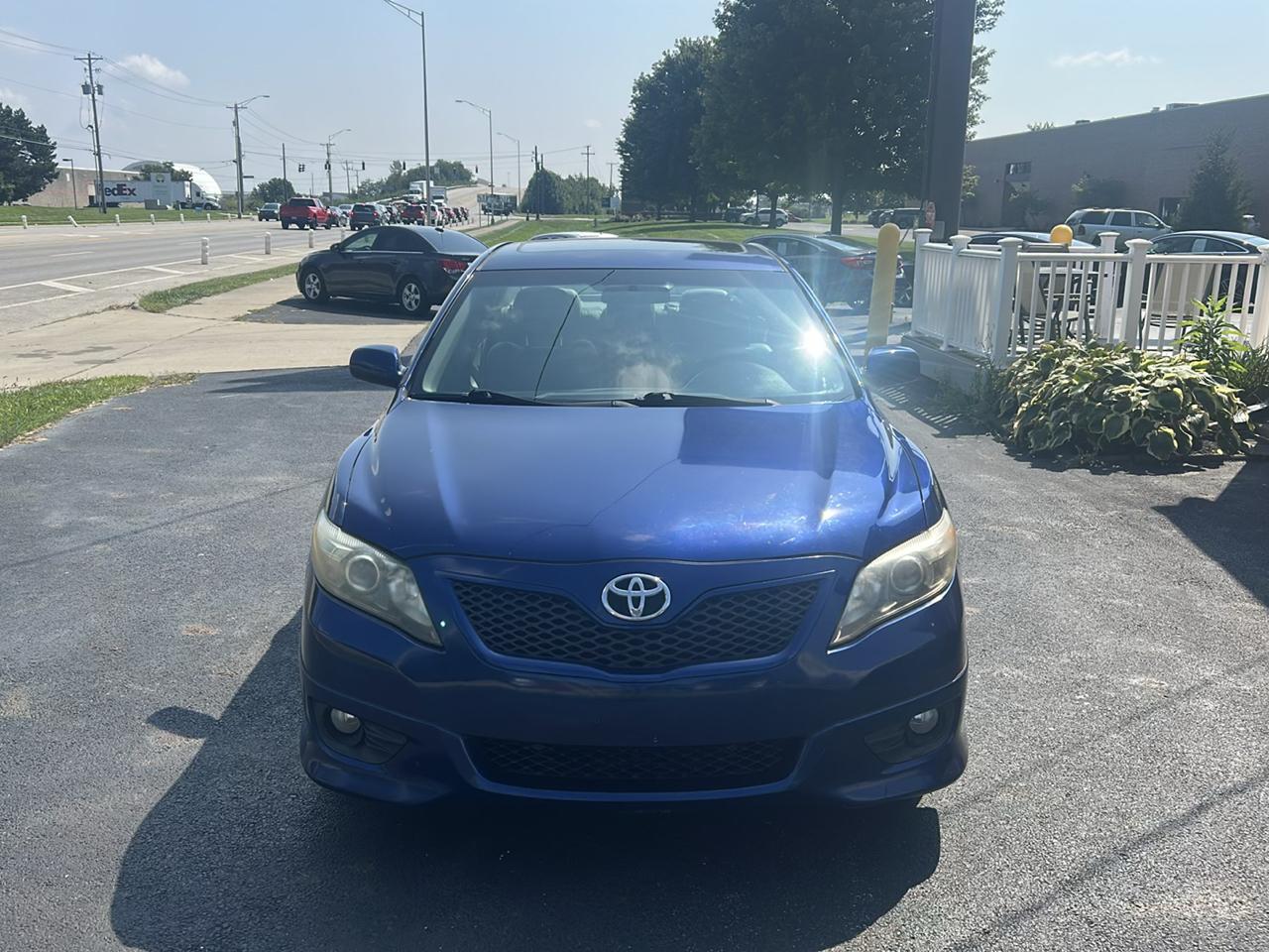 Toyota Camry 4dr Sdn V6 Auto XLE (Natl) 2011