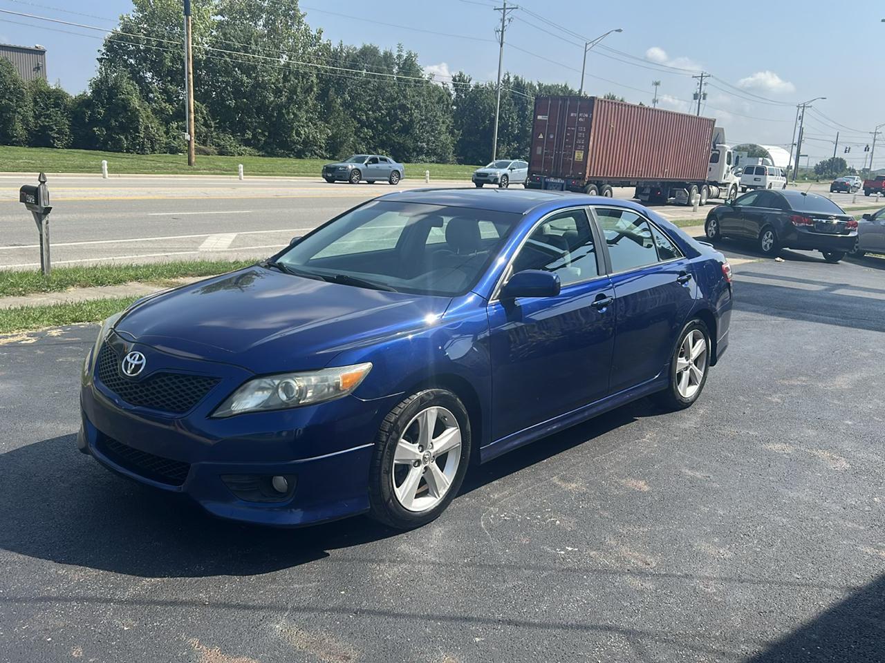 Toyota Camry 4dr Sdn V6 Auto XLE (Natl) 2011