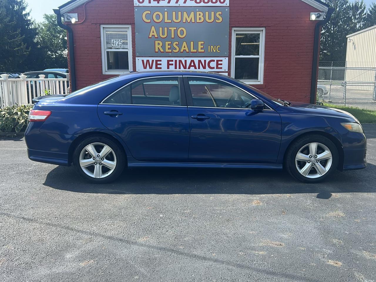 Toyota Camry 4dr Sdn V6 Auto XLE (Natl) 2011