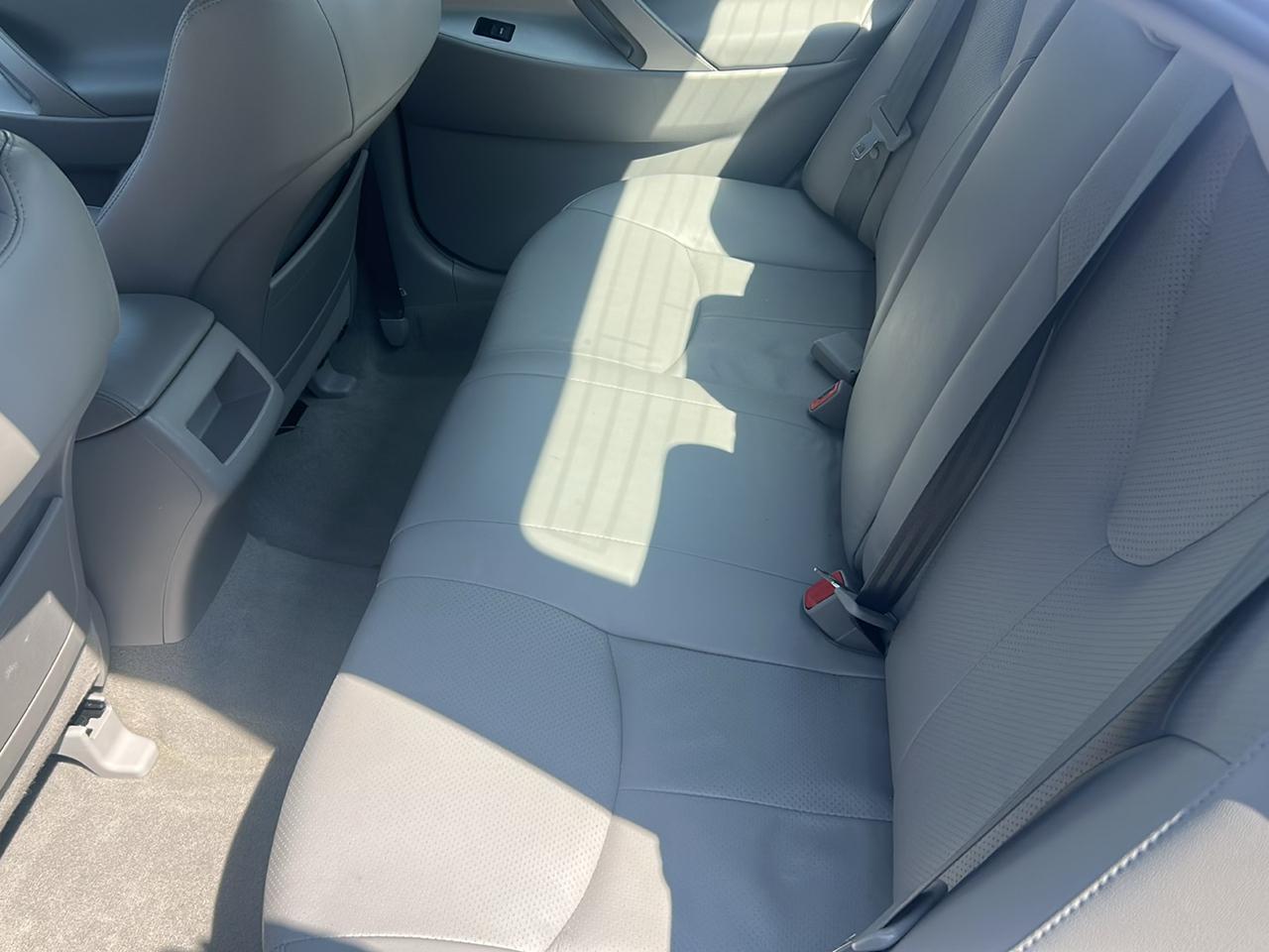 Toyota Camry 4dr Sdn V6 Auto XLE (Natl) 2011