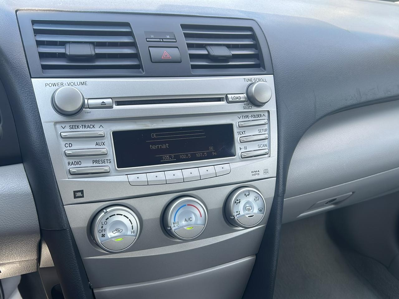 Toyota Camry 4dr Sdn V6 Auto XLE (Natl) 2011
