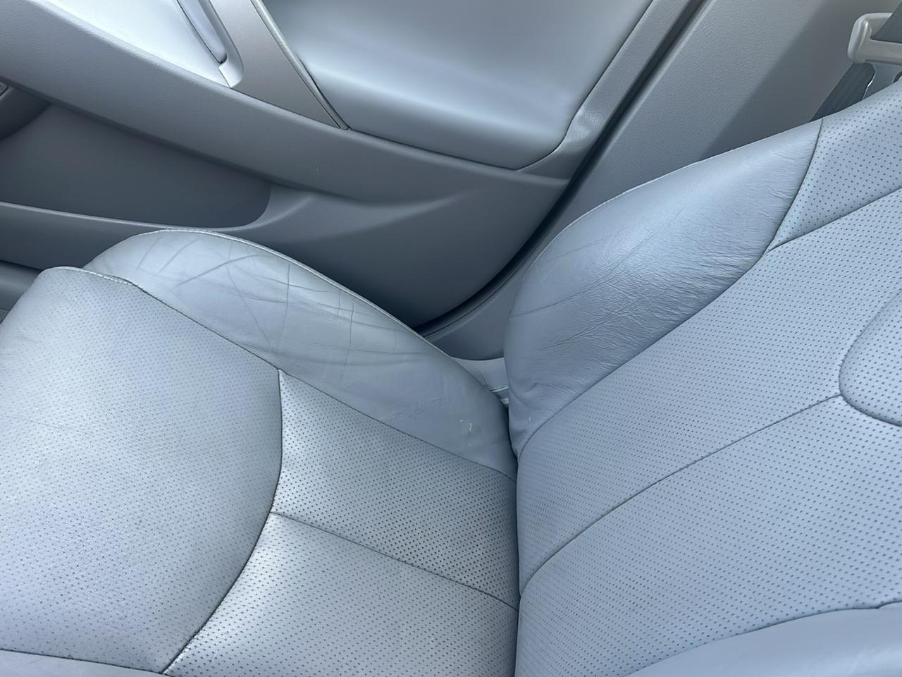 Toyota Camry 4dr Sdn V6 Auto XLE (Natl) 2011