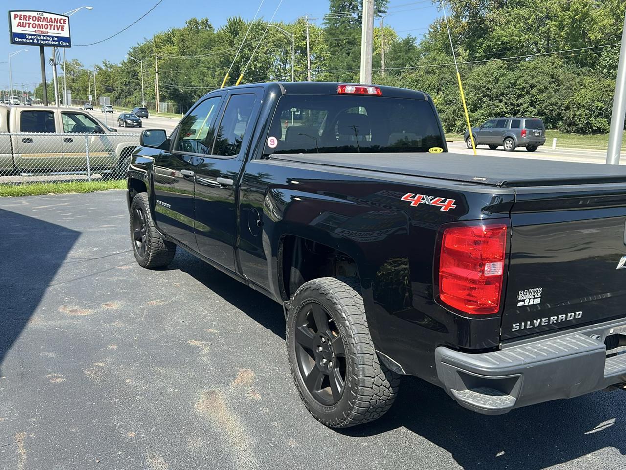 Chevrolet Silverado 1500 4WD Double Cab 143.5" Work Truck 2017