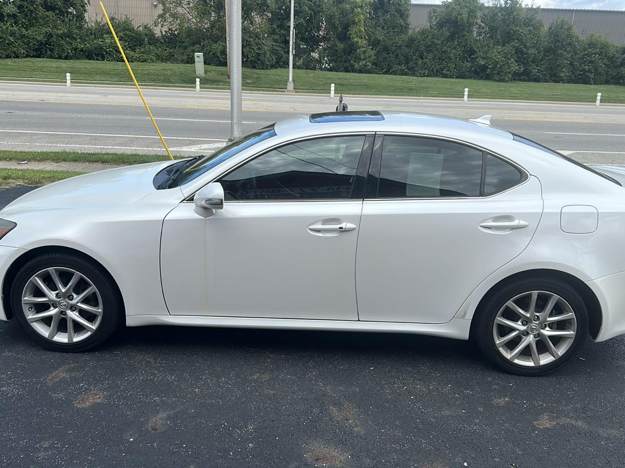 Lexus IS 250 4dr Sport Sdn Auto AWD 2011