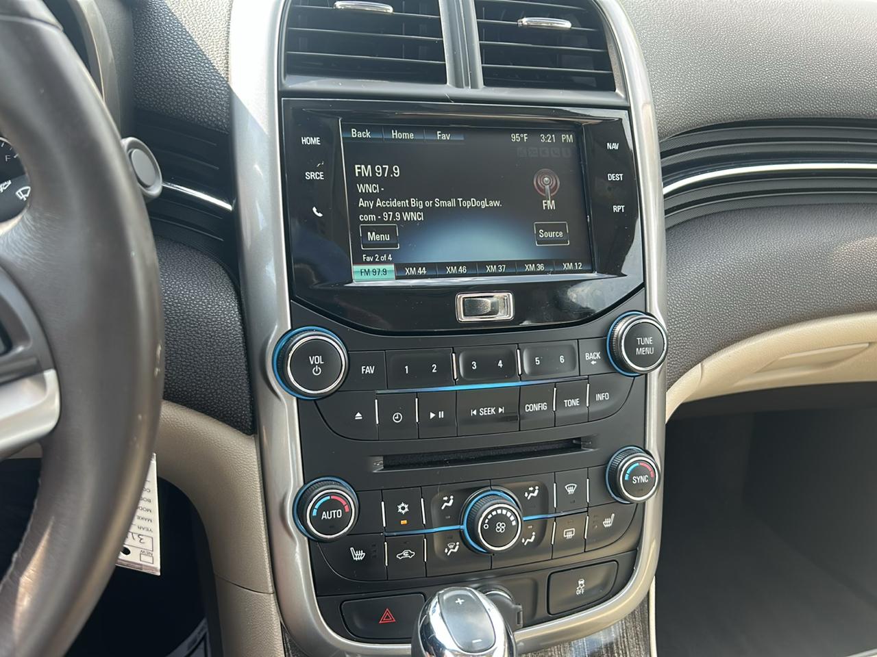 Chevrolet Malibu 4dr Sdn LT w/2LT 2015