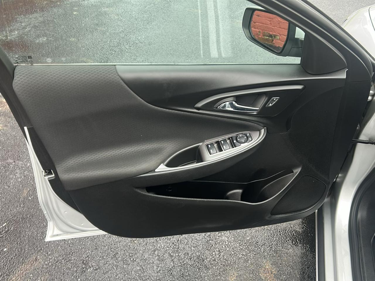Chevrolet Malibu 4dr Sdn RS 2022