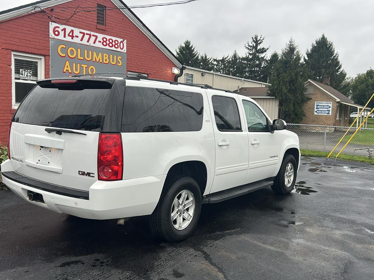GMC Yukon XL 4WD 4dr 1500 SLT 2013