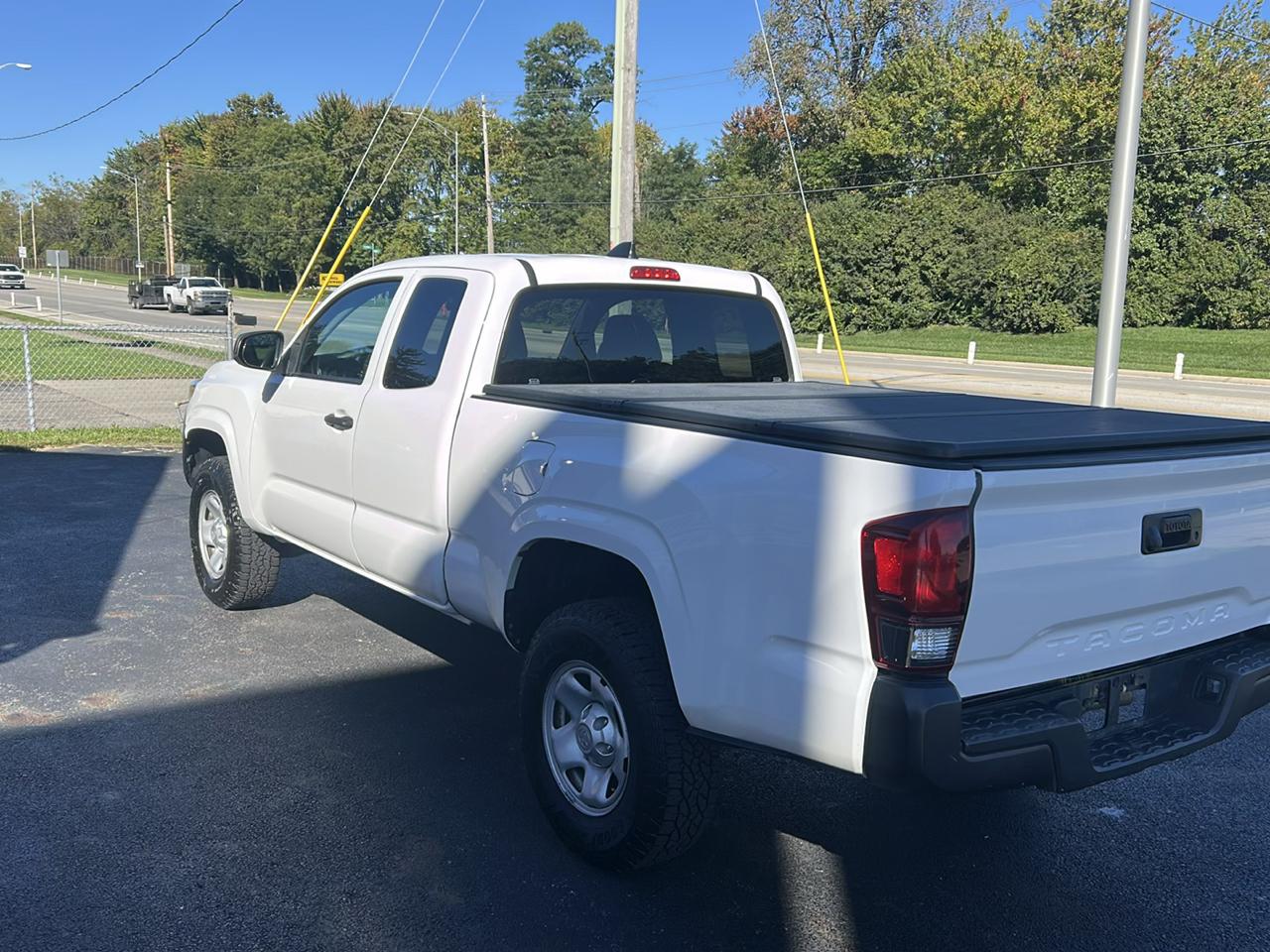 Toyota Tacoma 2WD SR5 Access Cab 6' Bed I4 AT (Natl) 2020