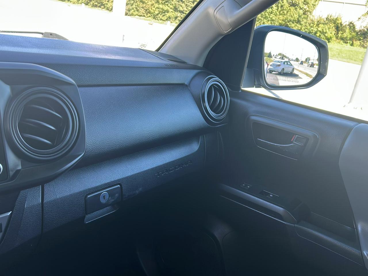 Toyota Tacoma 2WD SR5 Access Cab 6' Bed I4 AT (Natl) 2020