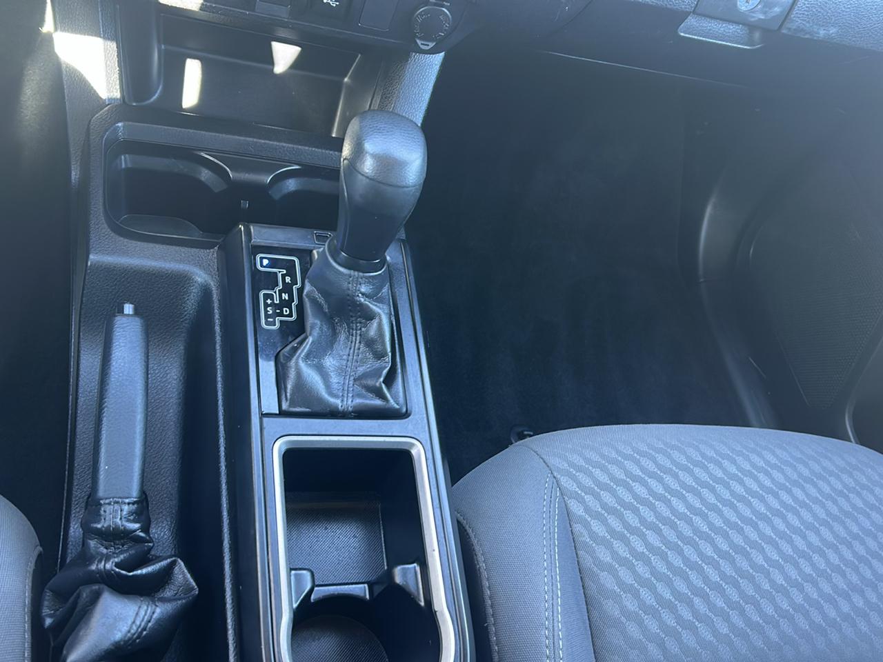 Toyota Tacoma 2WD SR5 Access Cab 6' Bed I4 AT (Natl) 2020