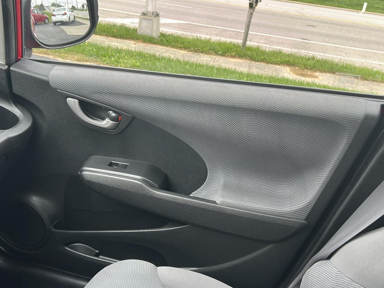 Honda Fit 5dr HB Auto 2010