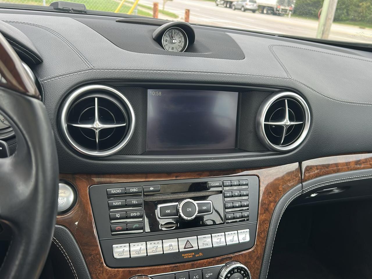 Mercedes-Benz SL-Class photo 15