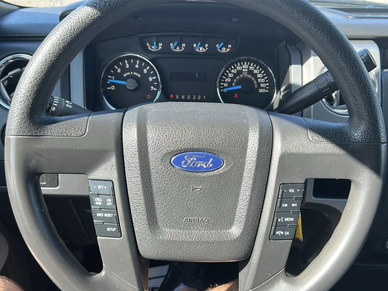Ford F-150 photo 14