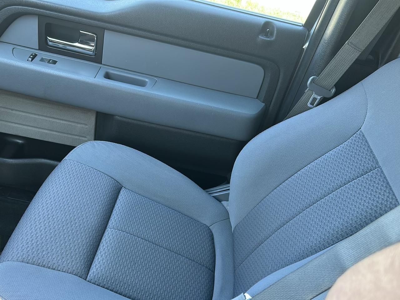 Ford F-150 photo 19