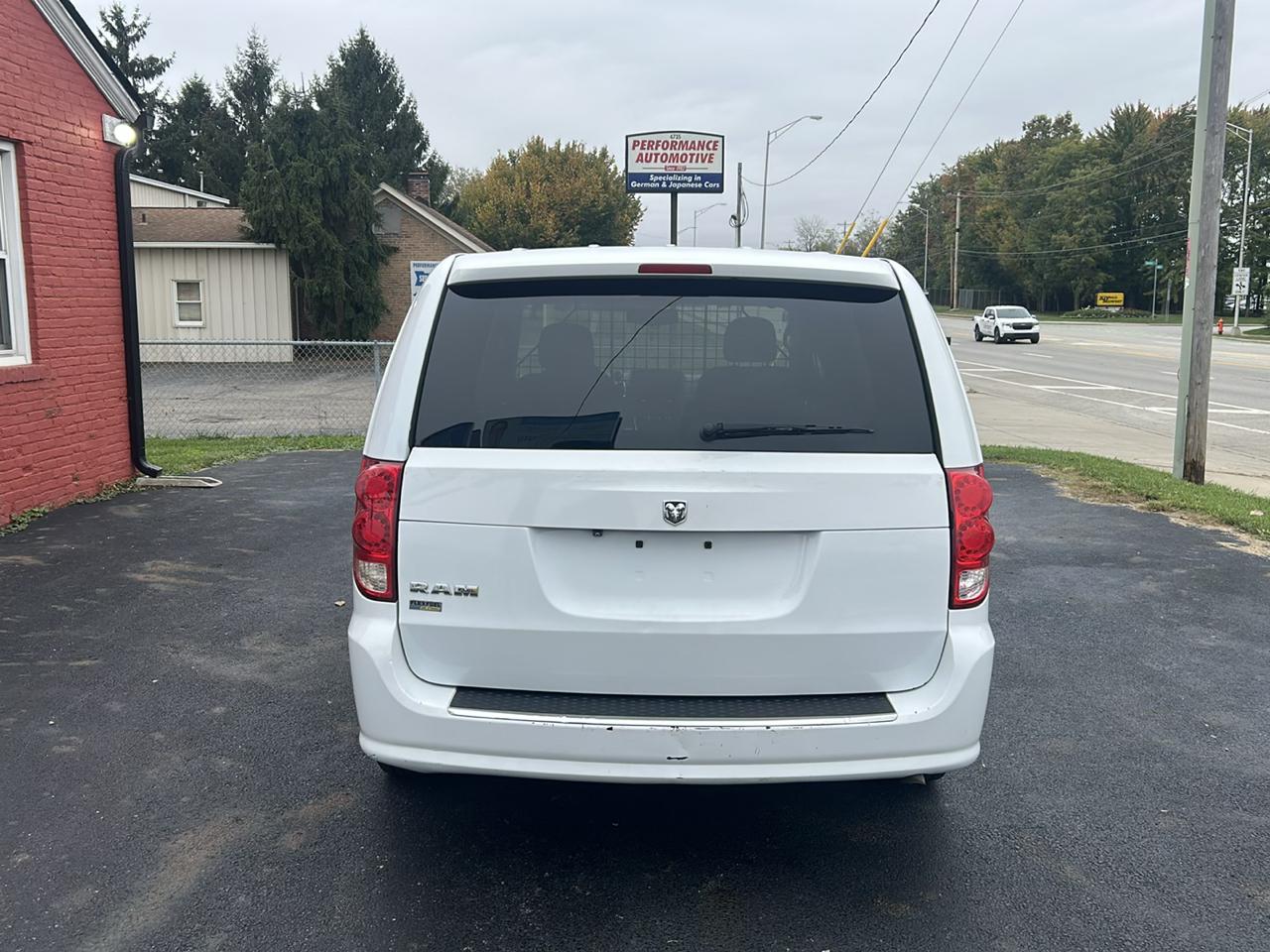 RAM Cargo Van 119" WB Tradesman 2015