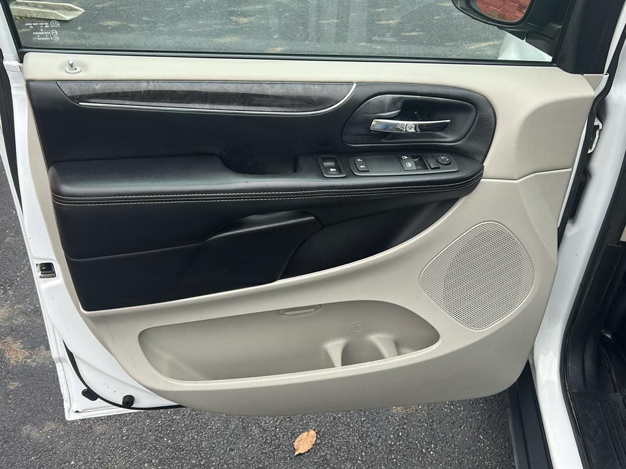 RAM Cargo Van 119" WB Tradesman 2015