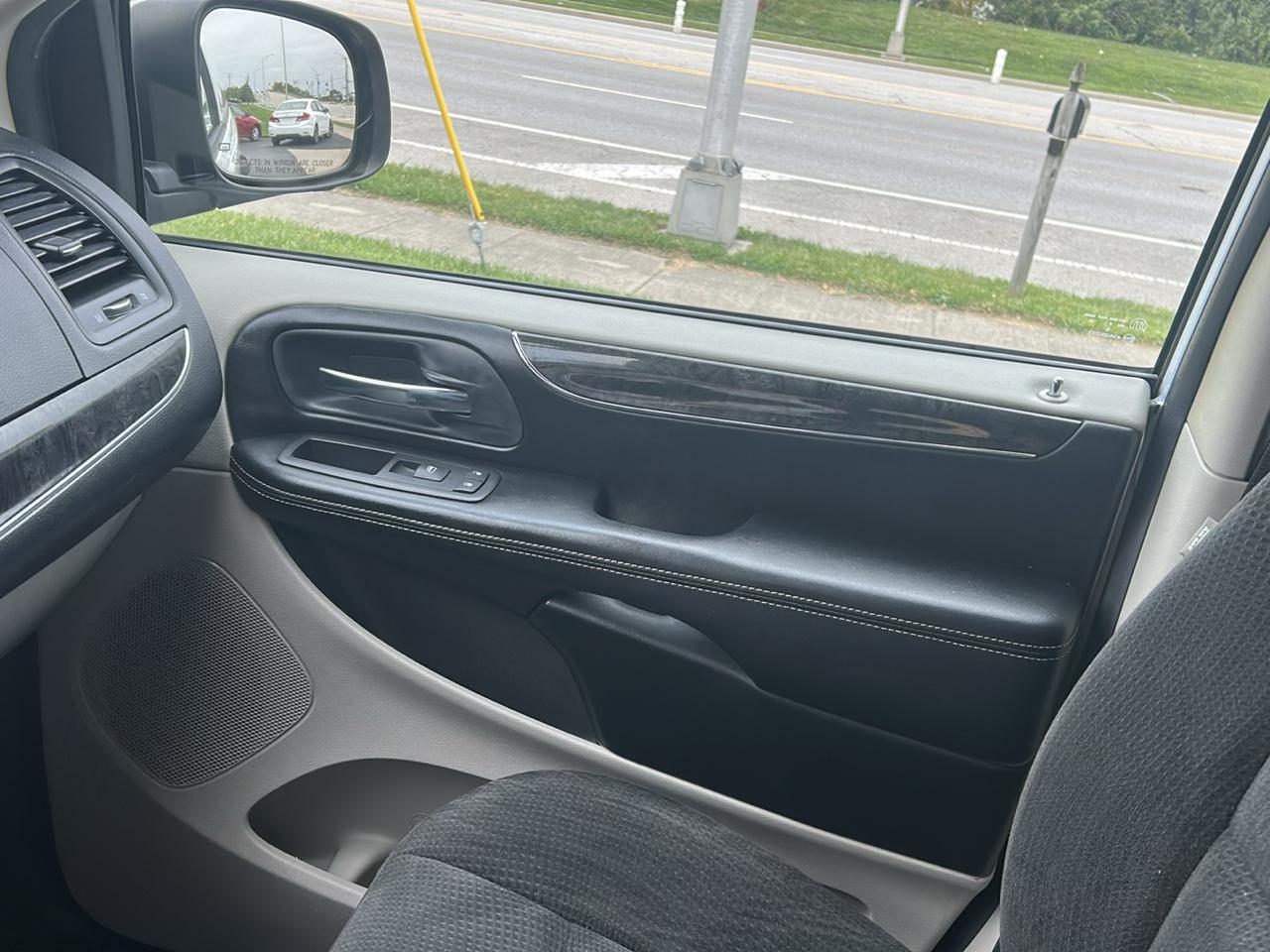 RAM Cargo Van 119" WB Tradesman 2015