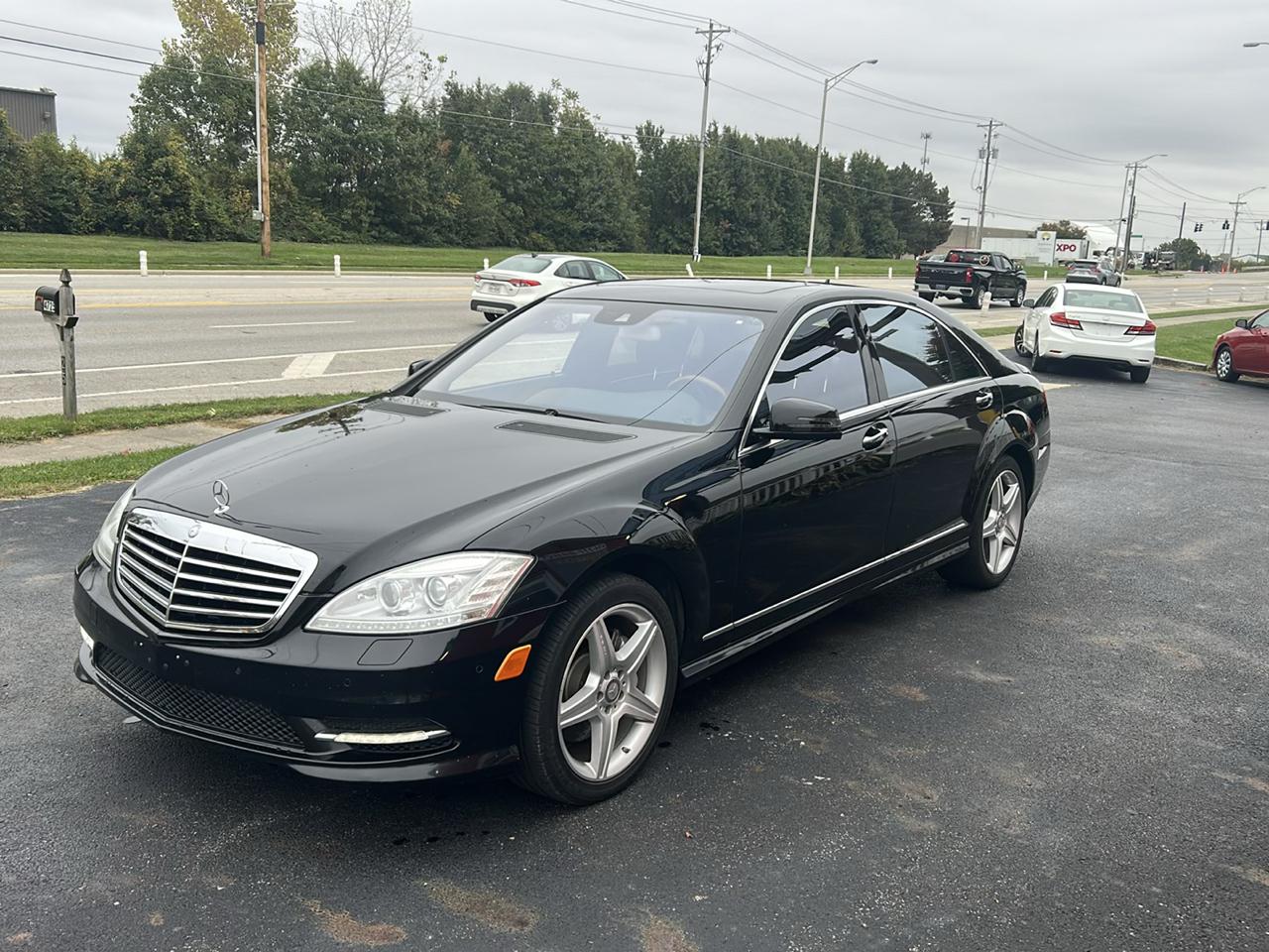 Mercedes-Benz S-Class 4dr Sdn S 550 4MATIC 2011