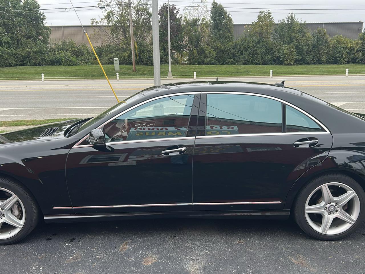 Mercedes-Benz S-Class 4dr Sdn S 550 4MATIC 2011