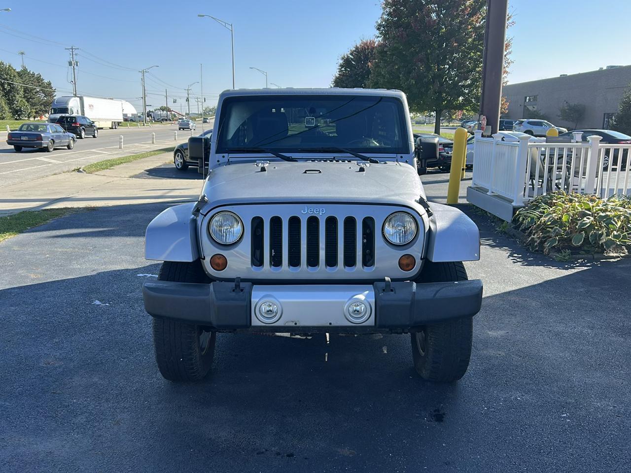 Jeep Wrangler Unlimited 4WD 4dr Sahara 2013