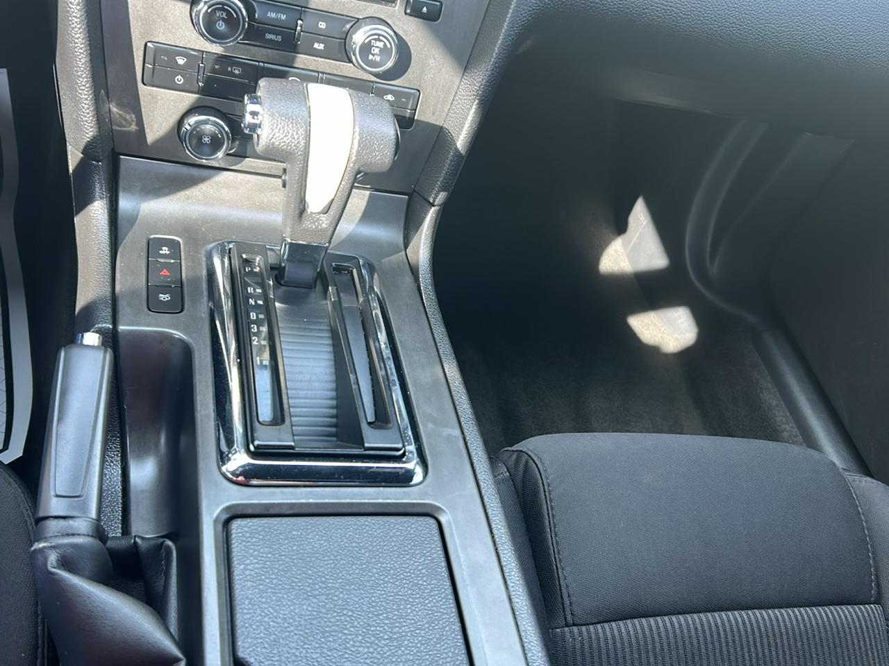 Ford Mustang 2dr Cpe V6 2012