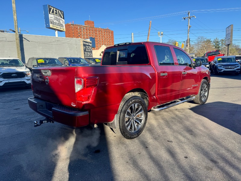Nissan Titan  2018