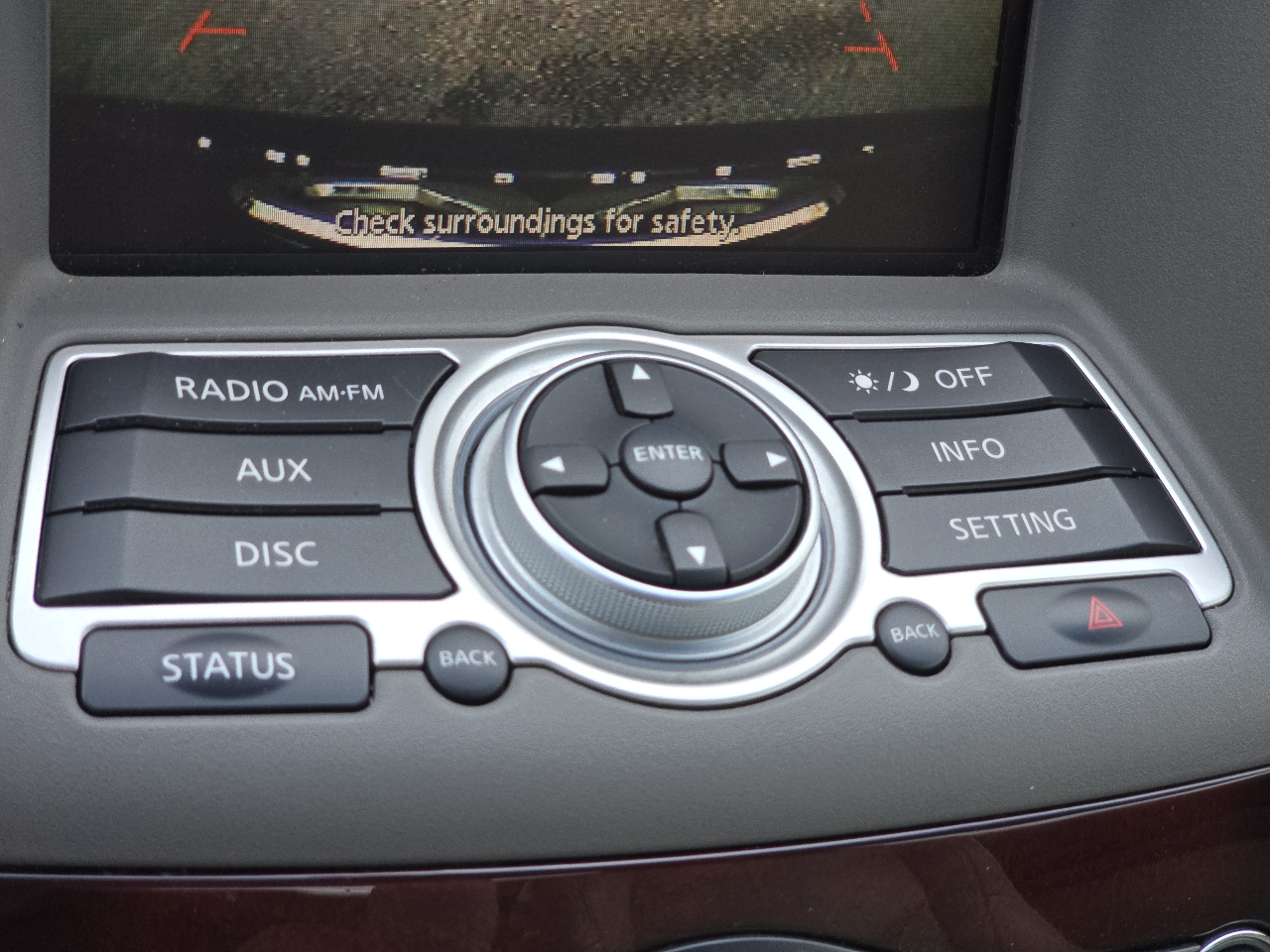 2015 Infiniti Q60 photo 21