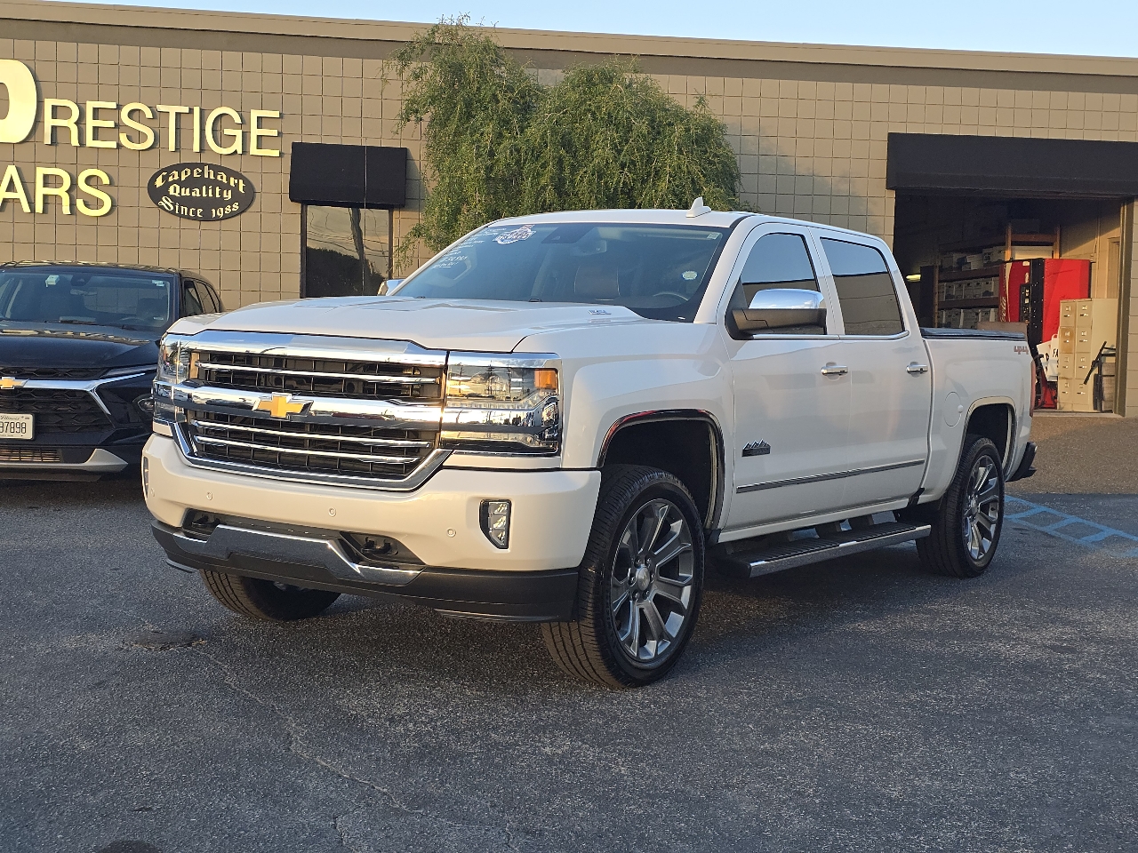 2018 Chevrolet Silverado 1500 High Country photo 2