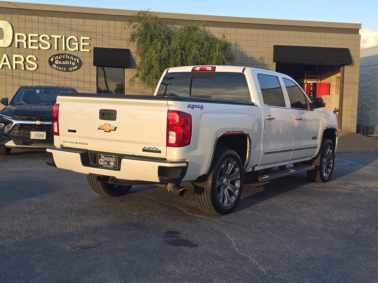2018 Chevrolet Silverado 1500 High Country photo 4